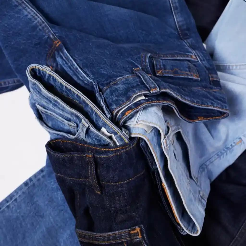 Raw Denim: Kumaş Özellikleri, Beden Seçimi, Markalar ve Bakım Önerileri